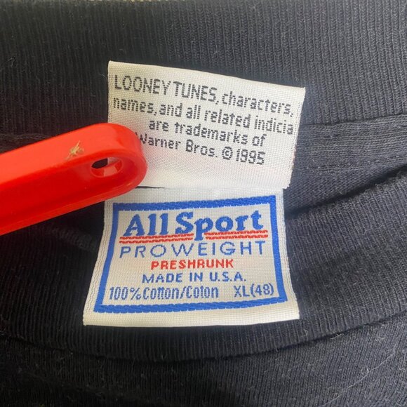 Vintage Looney Tunes Graphic Shirt XL Black Taz Treats USA Long Sleeves Tee - Picture 3 of 12